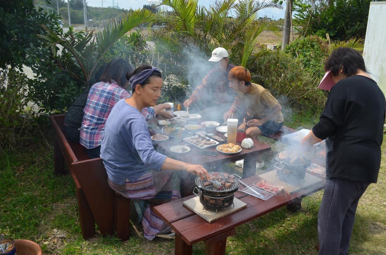 Guest House Isa Motobu Exterior foto